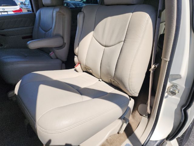 2005 Cadillac Escalade ESV Platinum Edition East Islip NY