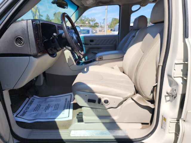 2005 Cadillac Escalade ESV Platinum Edition East Islip NY