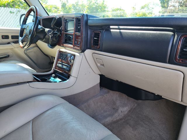 2005 Cadillac Escalade ESV Platinum Edition East Islip NY