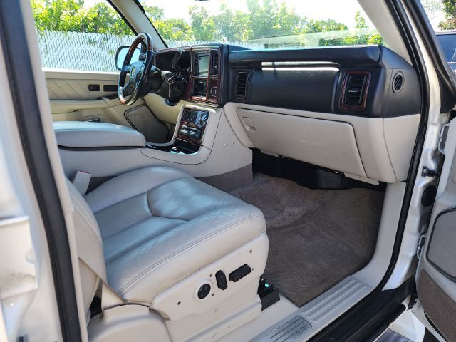 2005 Cadillac Escalade ESV Platinum Edition East Islip NY