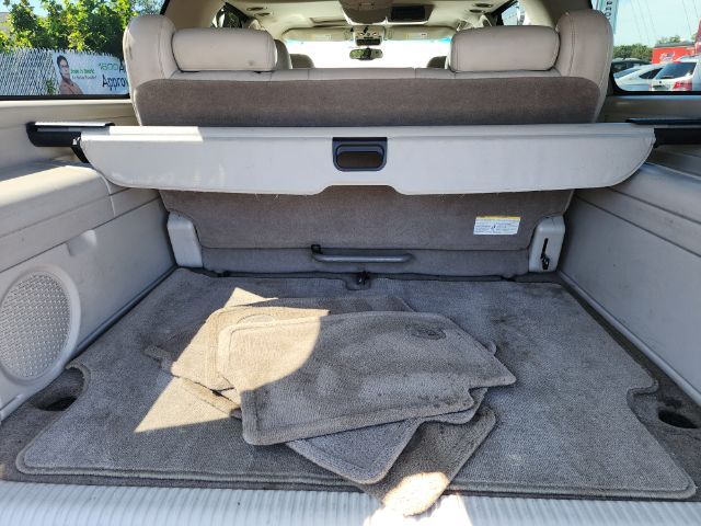 2005 Cadillac Escalade ESV Platinum Edition East Islip NY
