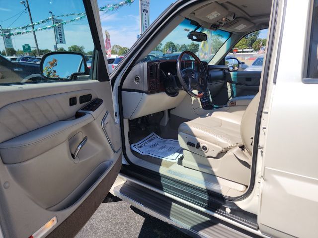 2005 Cadillac Escalade ESV Platinum Edition East Islip NY