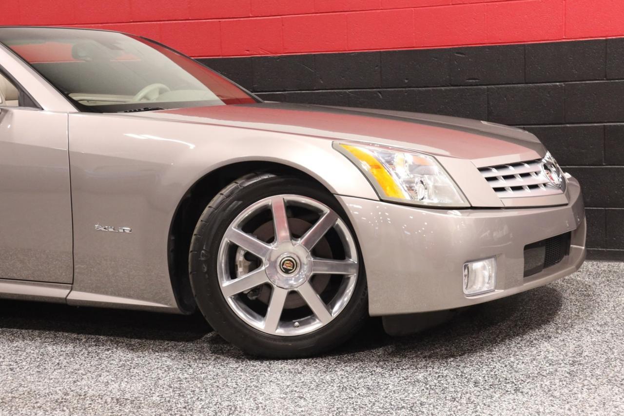 2005 Cadillac XLR 2dr Convertible