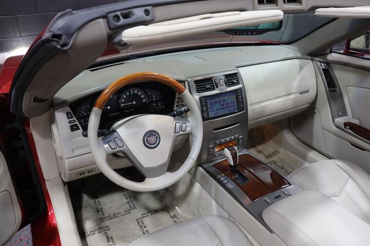 2005 Cadillac XLR 2dr Convertible Chicago IL