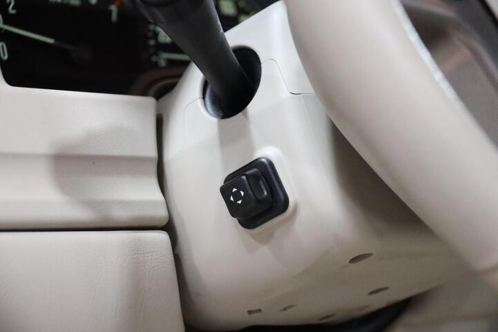 2005 Cadillac XLR 2dr Convertible Chicago IL