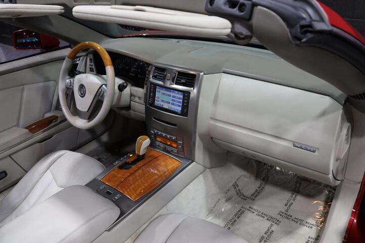 2005 Cadillac XLR 2dr Convertible Chicago IL