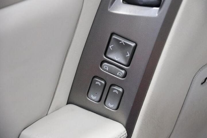 2005 Cadillac XLR 2dr Convertible Chicago IL