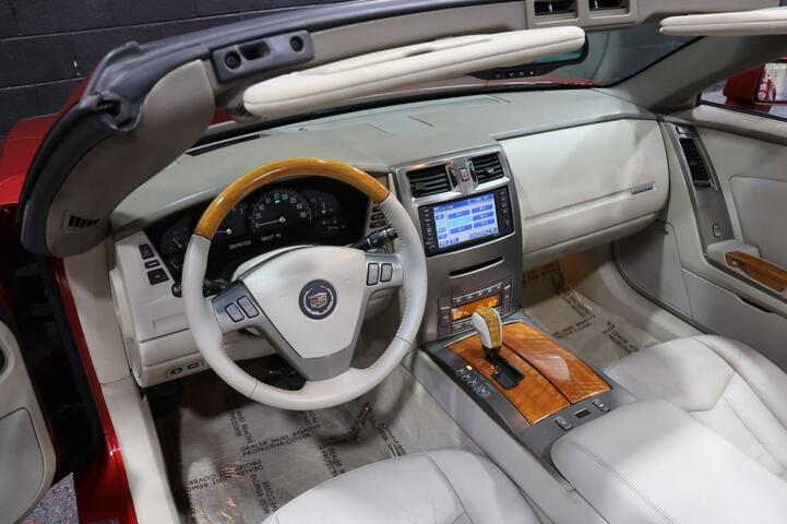 2005 Cadillac XLR 2dr Convertible Chicago IL