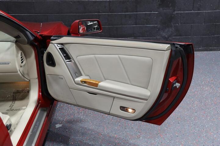 2005 Cadillac XLR 2dr Convertible Chicago IL