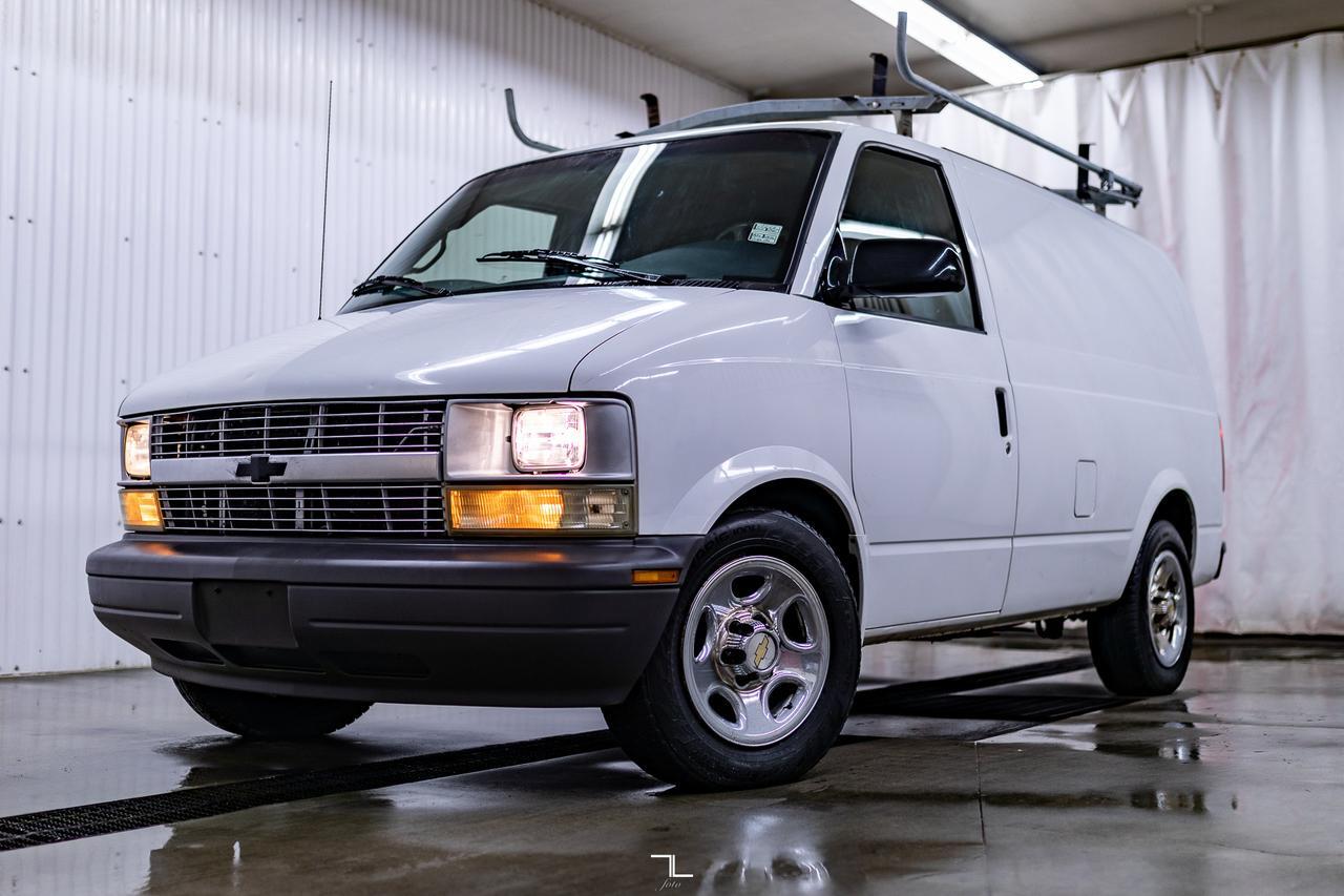 2005 Chevrolet Astro Cargo Van Red Deer AB