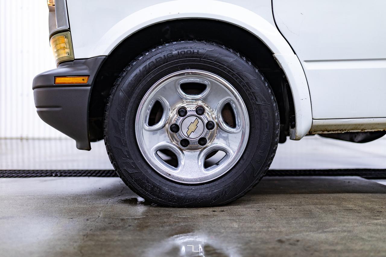 2005 Chevrolet Astro Cargo Van Red Deer AB