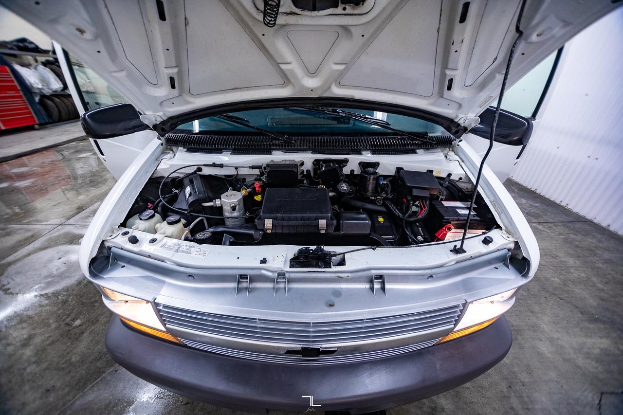 2005 Chevrolet Astro Cargo Van Red Deer AB