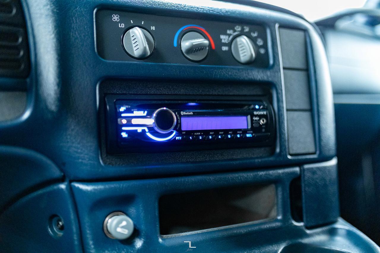 2005 Chevrolet Astro Cargo Van Red Deer AB