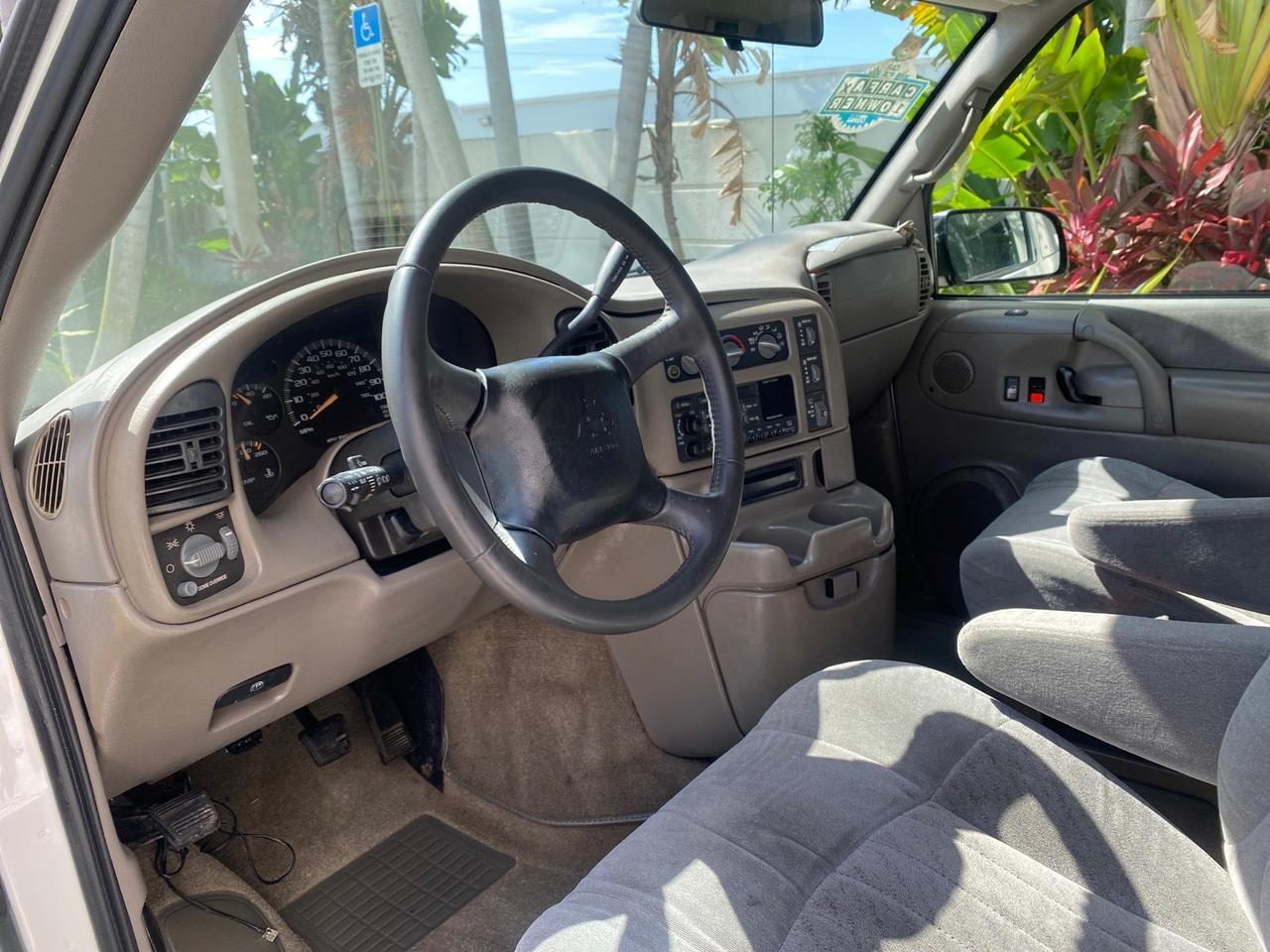 2005 Chevrolet Astro Passenger LT LOW MILES 67,376 1 OWNER Pompano Beach FL