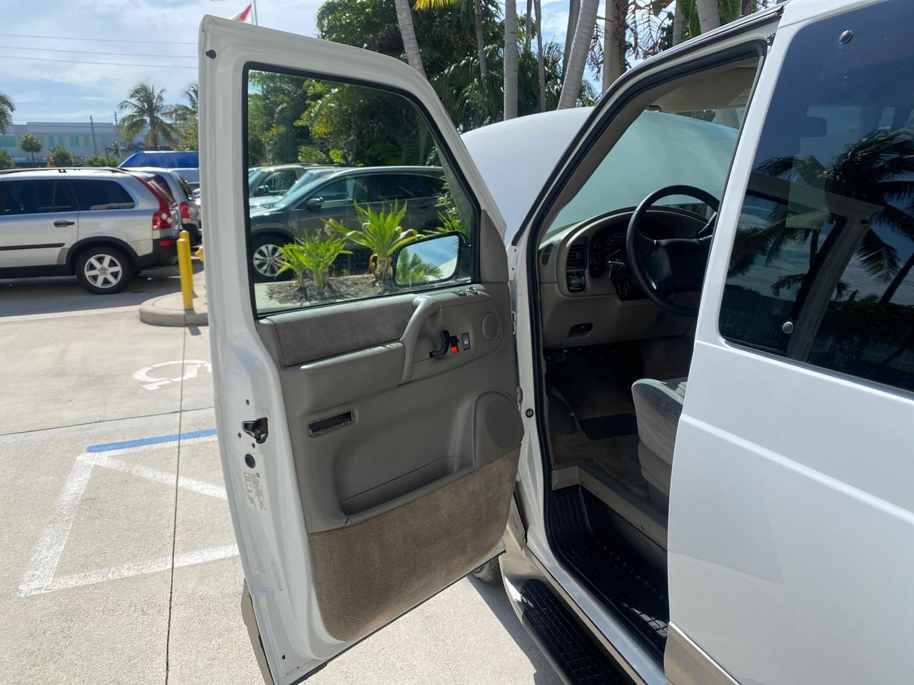 2005 Chevrolet Astro Passenger LT LOW MILES 67,376 1 OWNER Pompano Beach FL