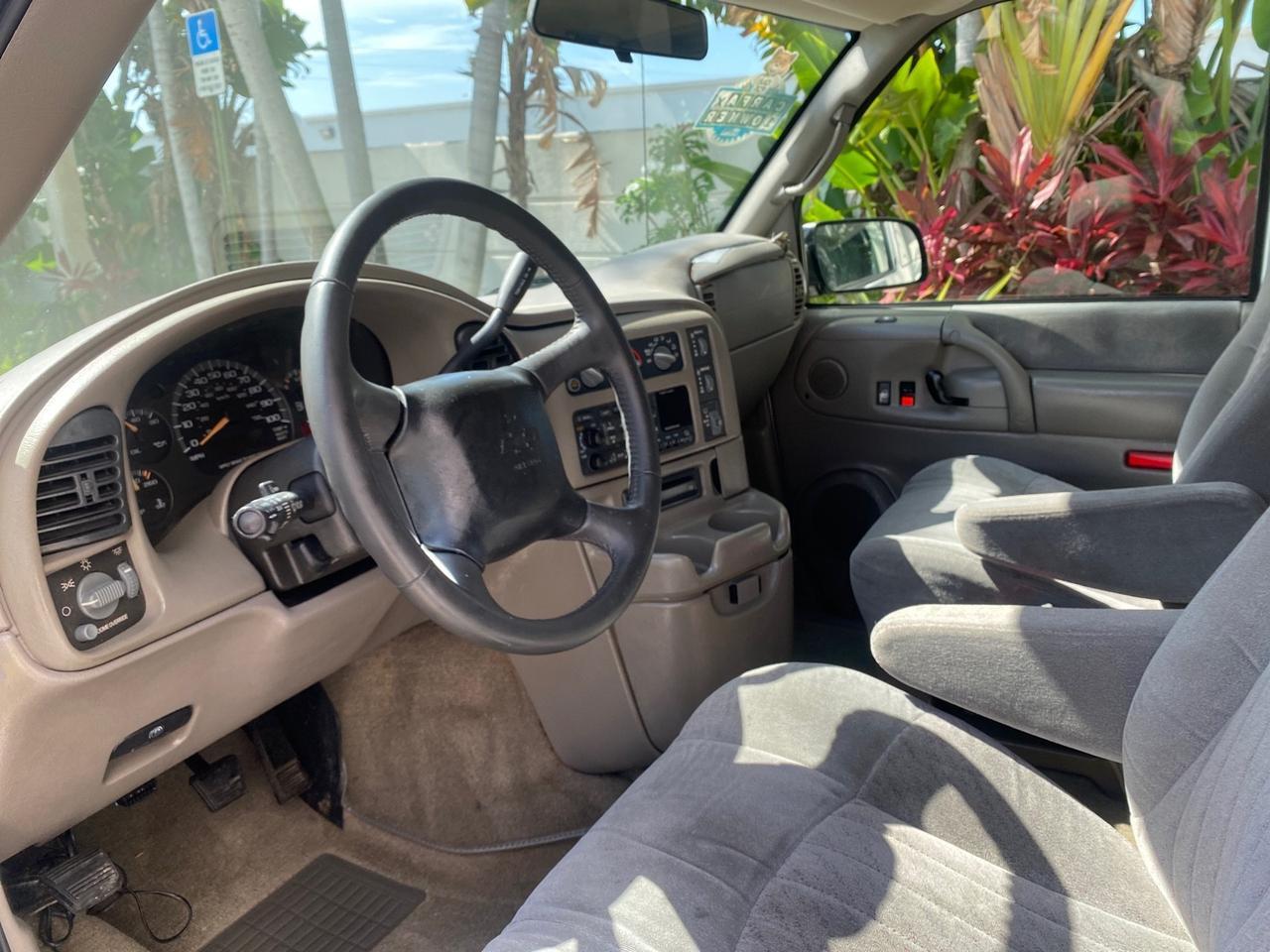 2005 Chevrolet Astro Passenger LT LOW MILES 67,376 1 OWNER Pompano Beach FL