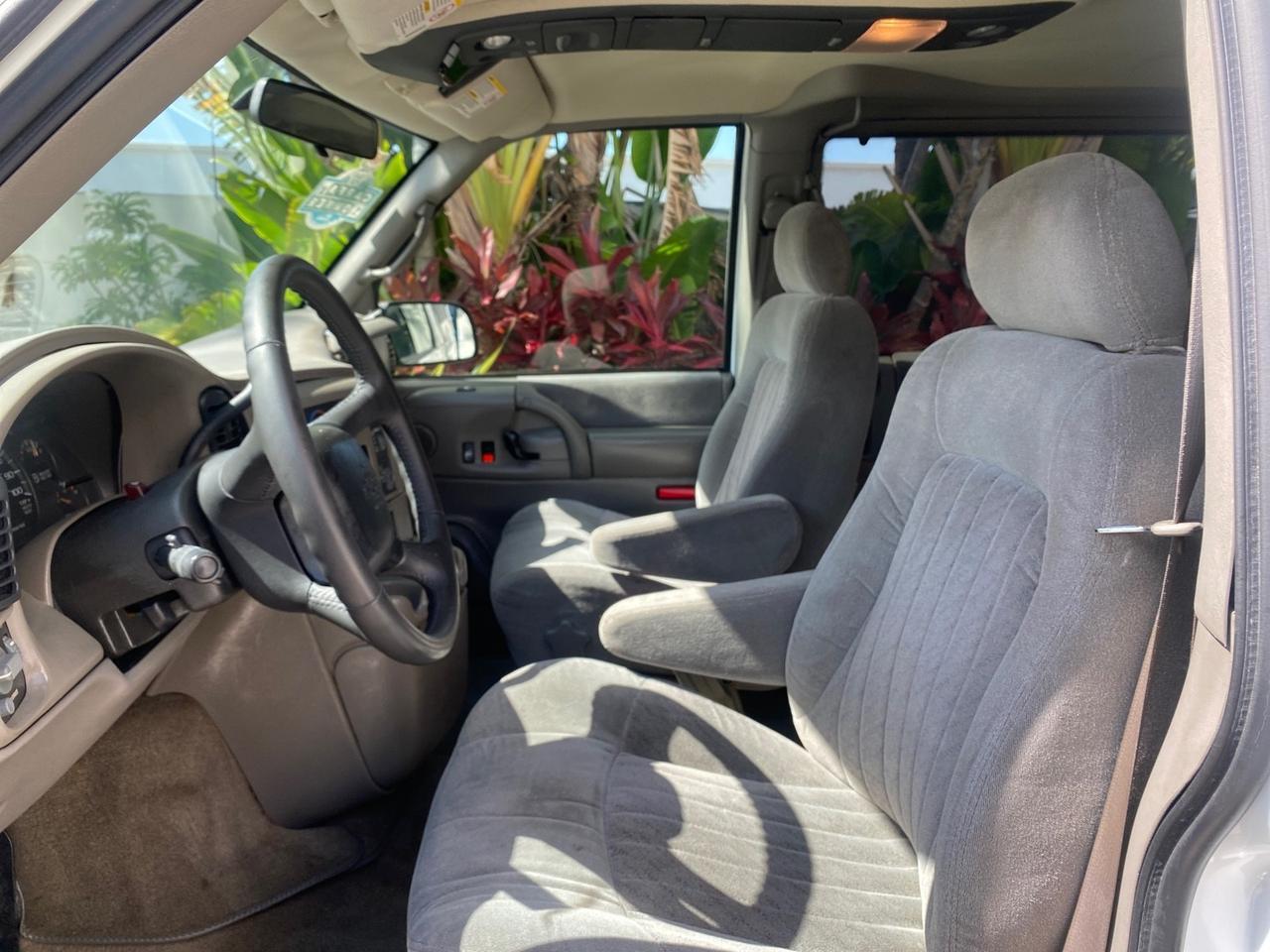 2005 Chevrolet Astro Passenger LT LOW MILES 67,376 1 OWNER Pompano Beach FL