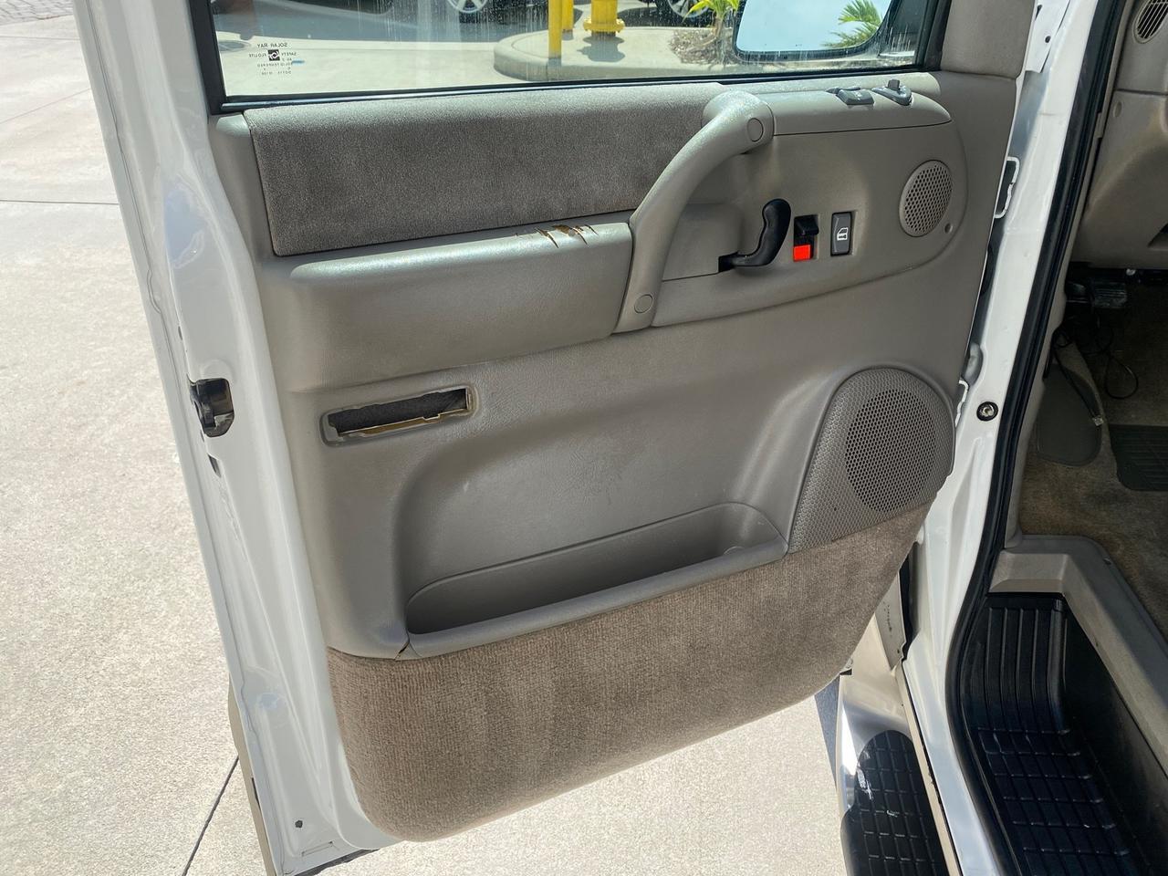 2005 Chevrolet Astro Passenger LT LOW MILES 67,376 1 OWNER Pompano Beach FL