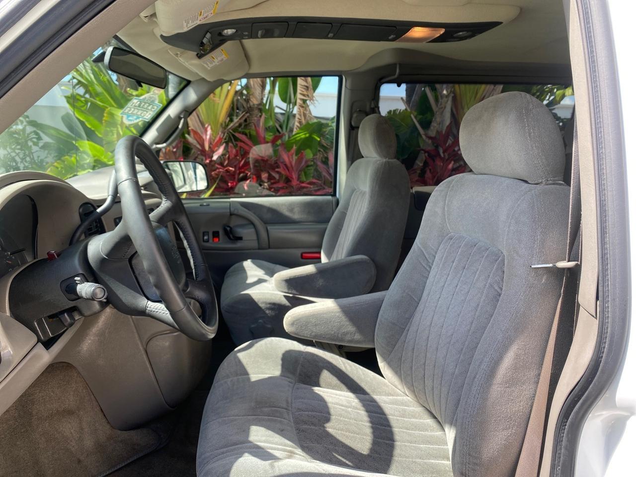 2005 Chevrolet Astro Passenger LT LOW MILES 67,376 1 OWNER Pompano Beach FL