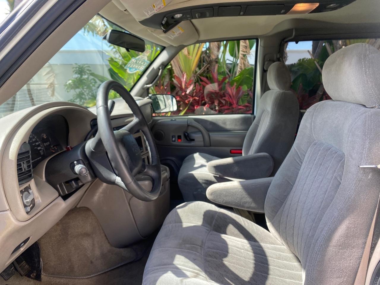 2005 Chevrolet Astro Passenger LT LOW MILES 67,376 1 OWNER Pompano Beach FL