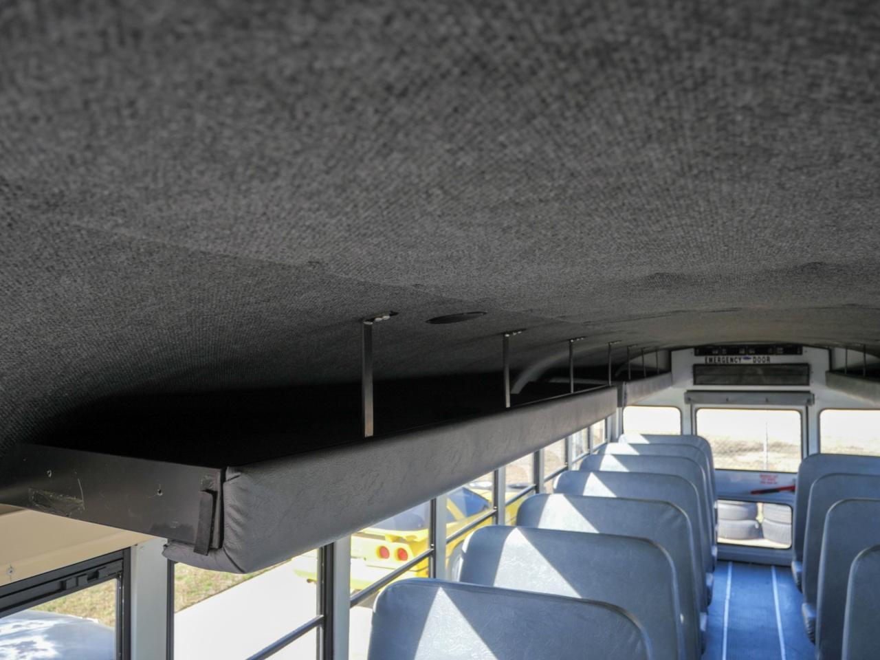 2005 Chevrolet C5500 Mid Bus Guide DW Duramax Diesel Mansfield TX