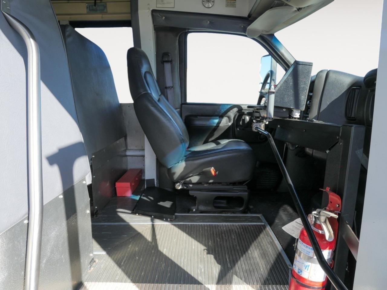 2005 Chevrolet C5500 Mid Bus Guide DW Duramax Diesel Mansfield TX