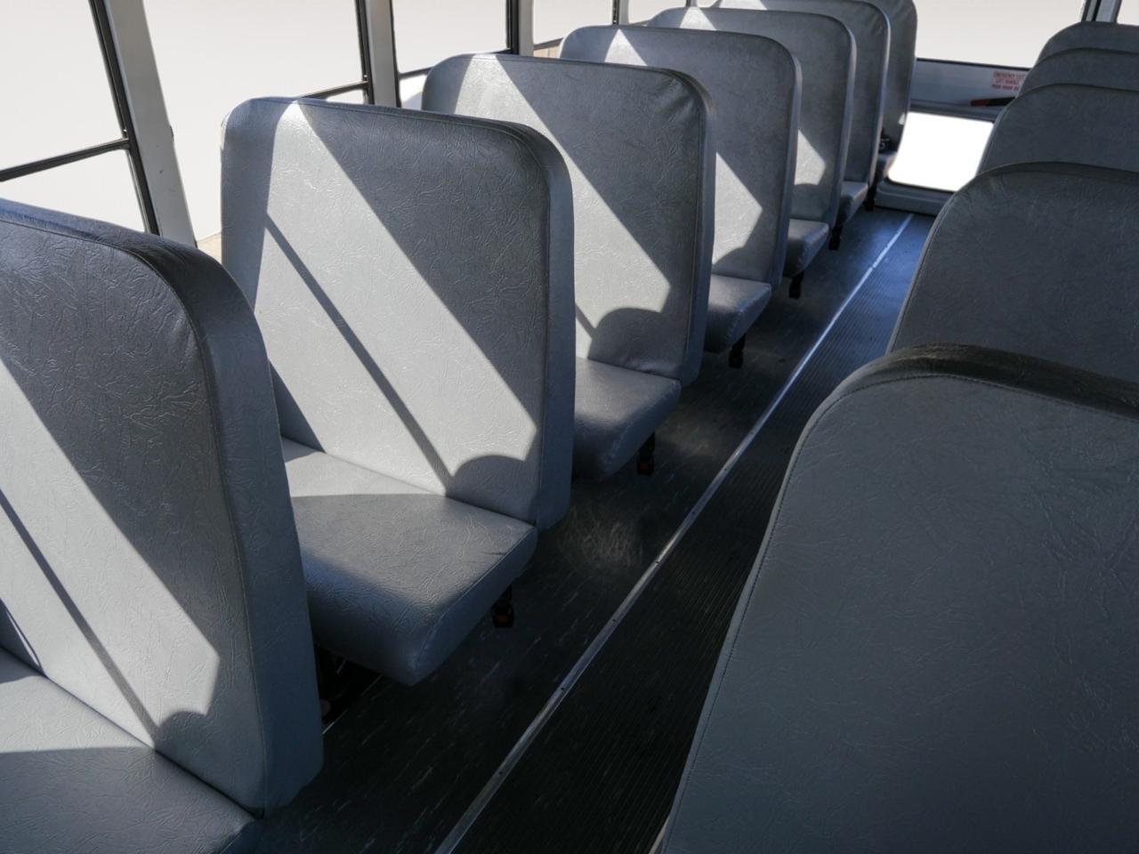 2005 Chevrolet C5500 Mid Bus Guide DW Duramax Diesel Mansfield TX