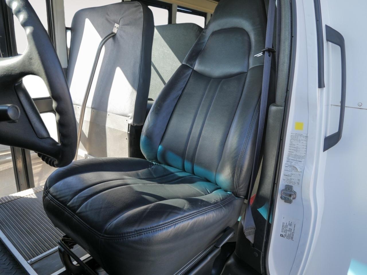 2005 Chevrolet C5500 Mid Bus Guide DW Duramax Diesel Mansfield TX