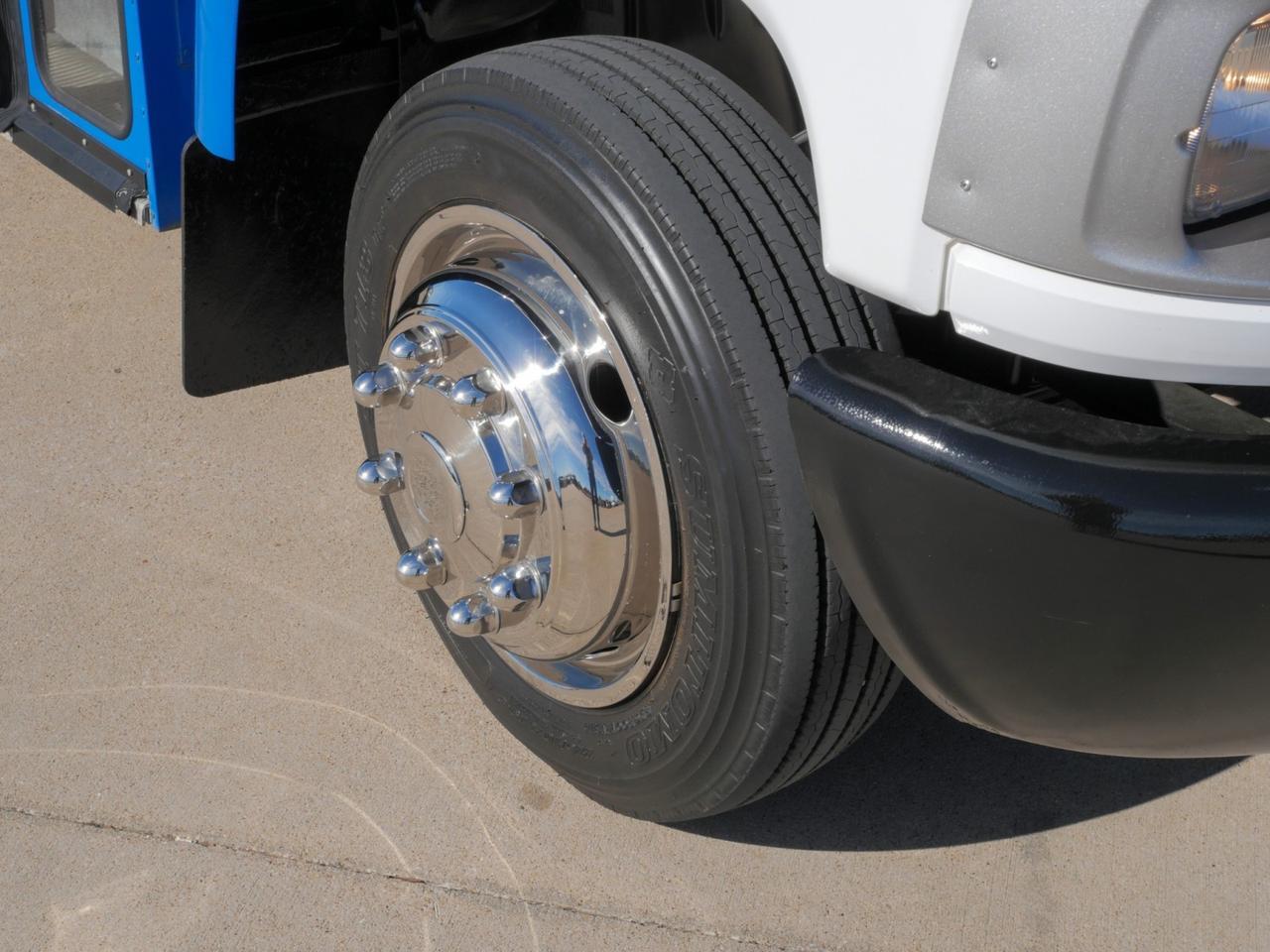 2005 Chevrolet C5500 Mid Bus Guide DW Duramax Diesel Mansfield TX