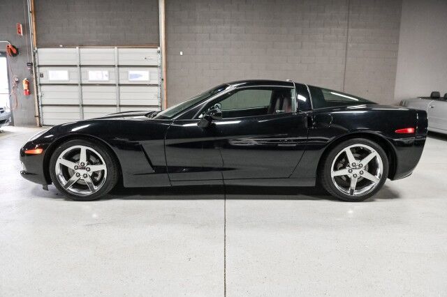 2005 Chevrolet Corvette 2dr Coupe