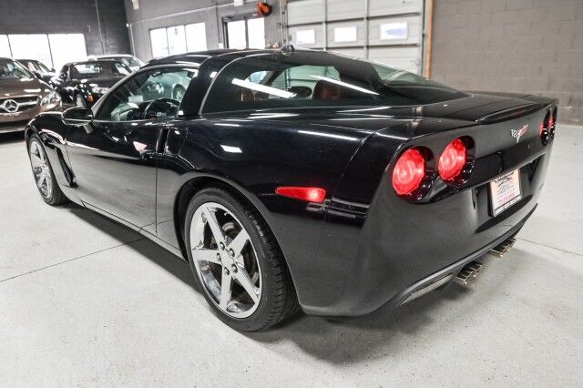 2005 Chevrolet Corvette 2dr Coupe