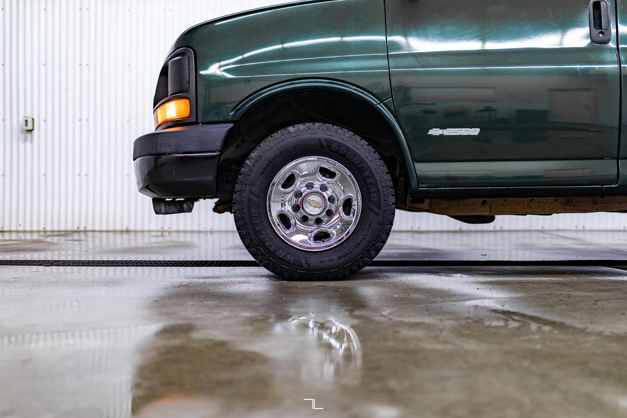 2005 Chevrolet Express 2500 Cargo Van Red Deer AB