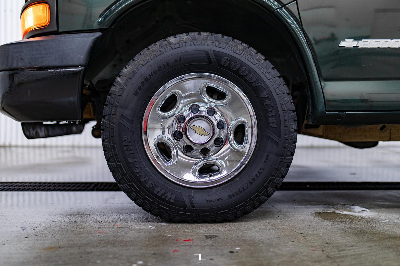 2005 Chevrolet Express 2500 Cargo Van Red Deer AB