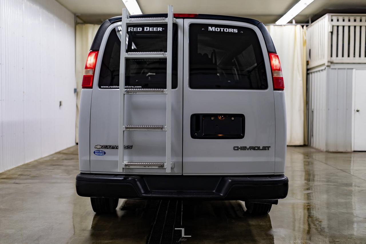 2005 Chevrolet Express 3500 Extended Cargo Van Carpet Cleaner Red Deer AB