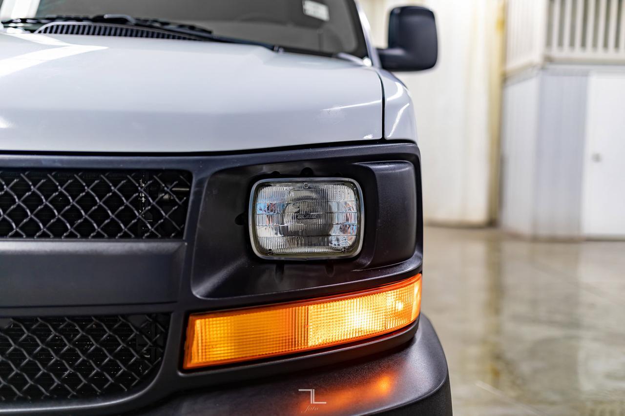 2005 Chevrolet Express 3500 Extended Cargo Van Carpet Cleaner Red Deer AB