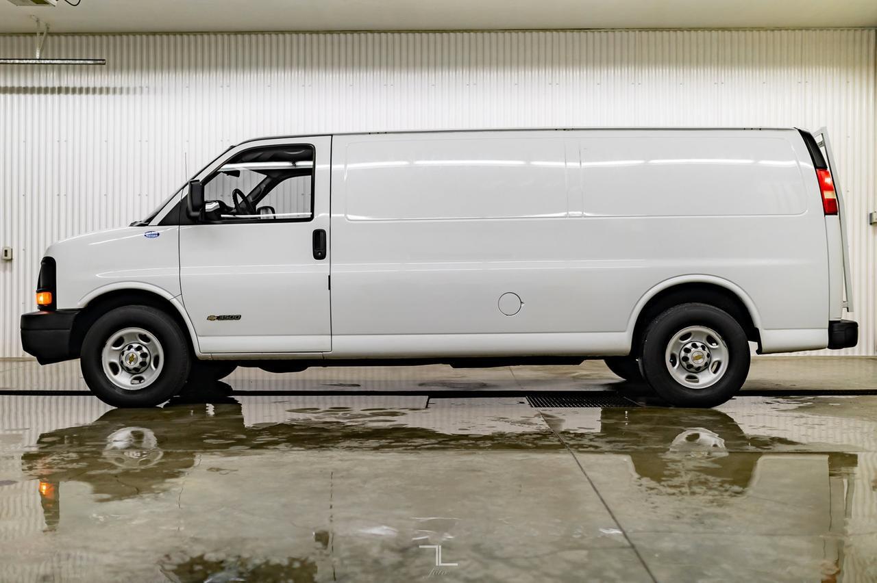 2005 Chevrolet Express 3500 Extended Cargo Van Carpet Cleaner Red Deer AB