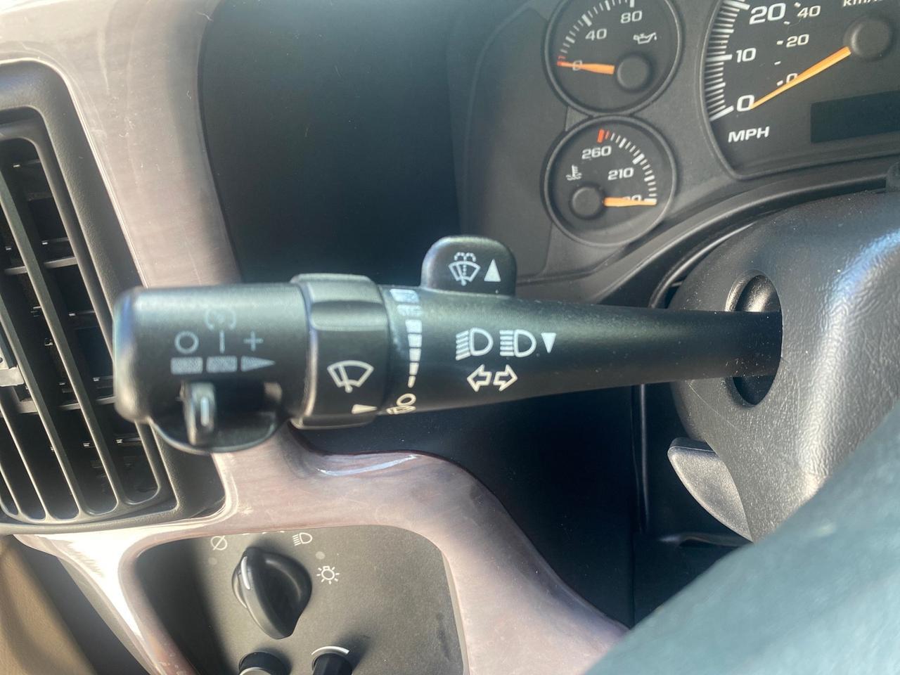 2005 Chevrolet Express Van HANDICAP LIFT CONV LOW MILES 40,837 Pompano Beach FL