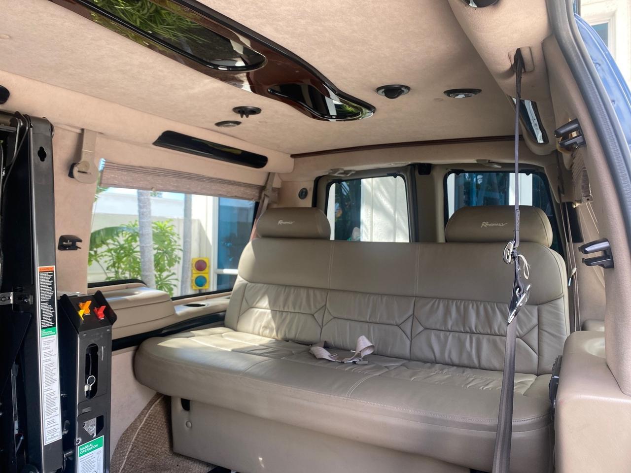 2005 Chevrolet Express Van HANDICAP LIFT CONV LOW MILES 40,837 Pompano Beach FL
