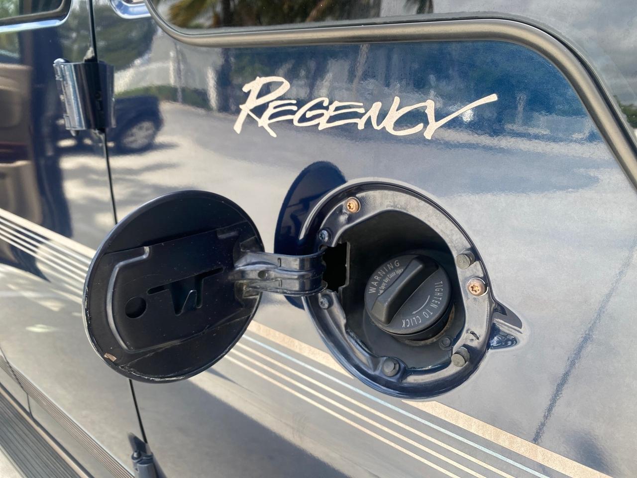 2005 Chevrolet Express Van HANDICAP LIFT CONV LOW MILES 40,837 Pompano Beach FL