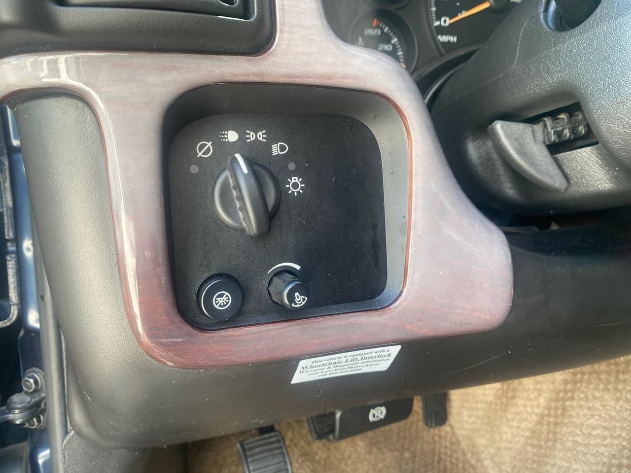 2005 Chevrolet Express Van HANDICAP LIFT CONV LOW MILES 40,837 Pompano Beach FL