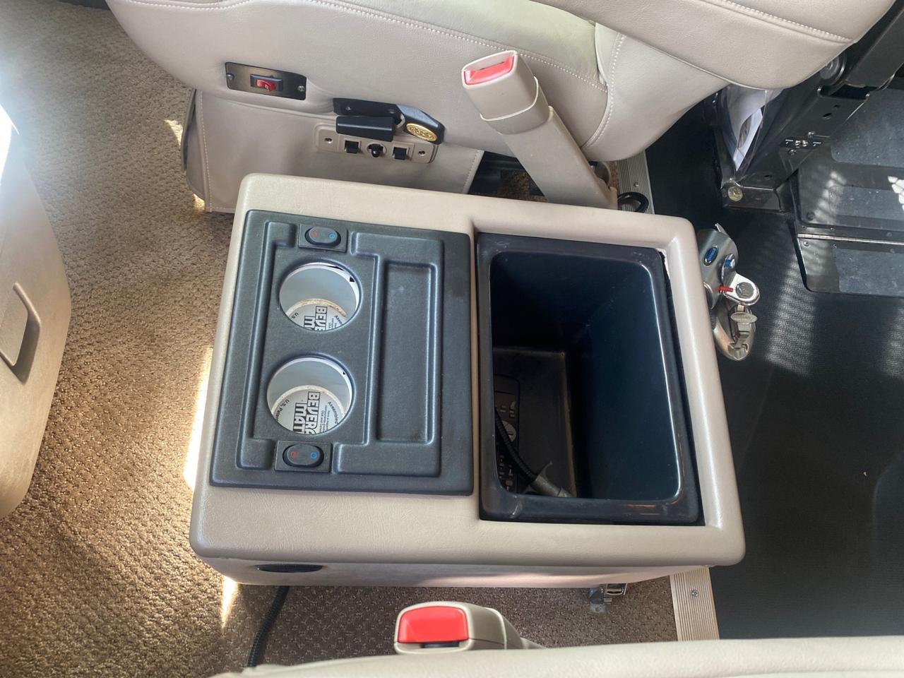 2005 Chevrolet Express Van HANDICAP LIFT CONV LOW MILES 40,837 Pompano Beach FL