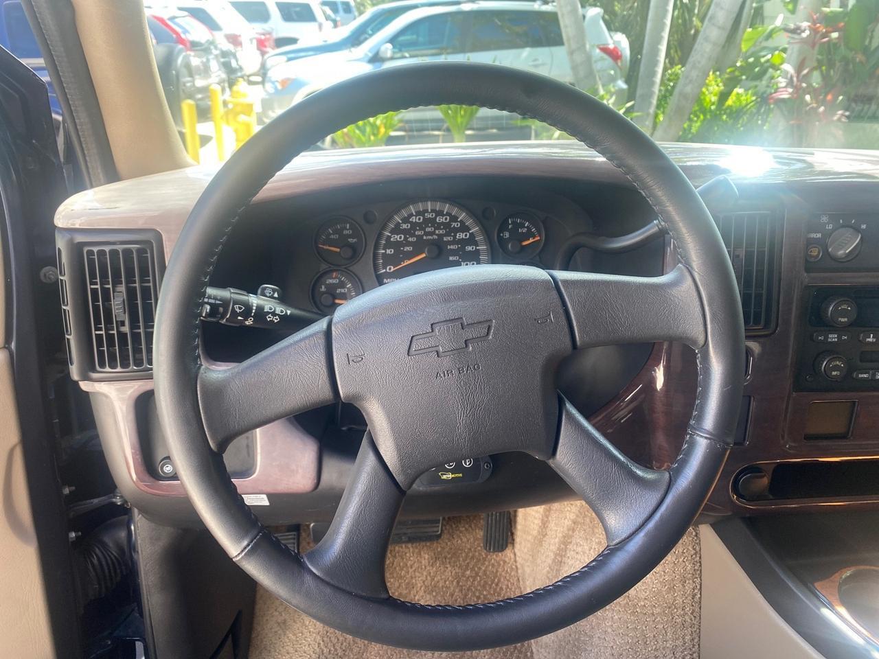 2005 Chevrolet Express Van HANDICAP LIFT CONV LOW MILES 40,837 Pompano Beach FL