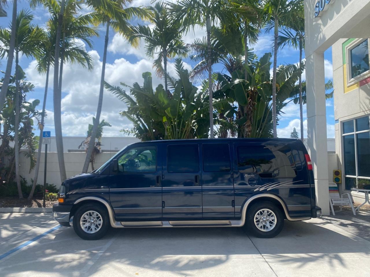 2005 Chevrolet Express Van HANDICAP LIFT CONV LOW MILES 40,837 Pompano Beach FL