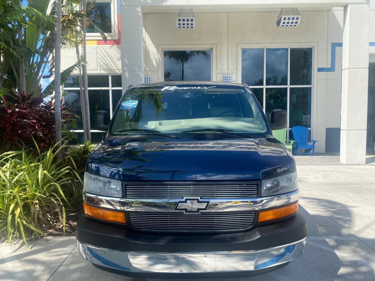 2005 Chevrolet Express Van HANDICAP LIFT CONV LOW MILES 40,837 Pompano Beach FL