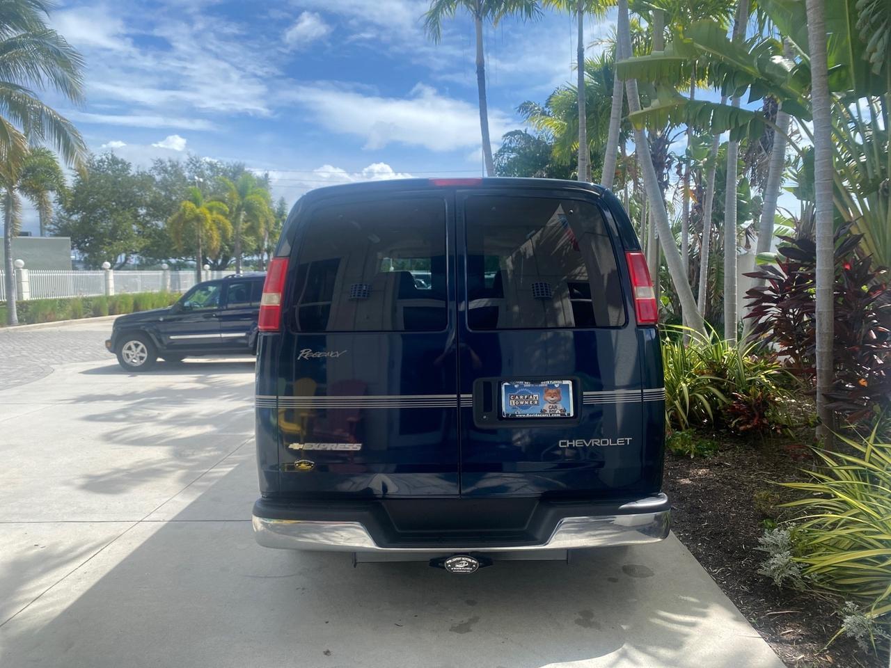 2005 Chevrolet Express Van HANDICAP LIFT CONV LOW MILES 40,837 Pompano Beach FL