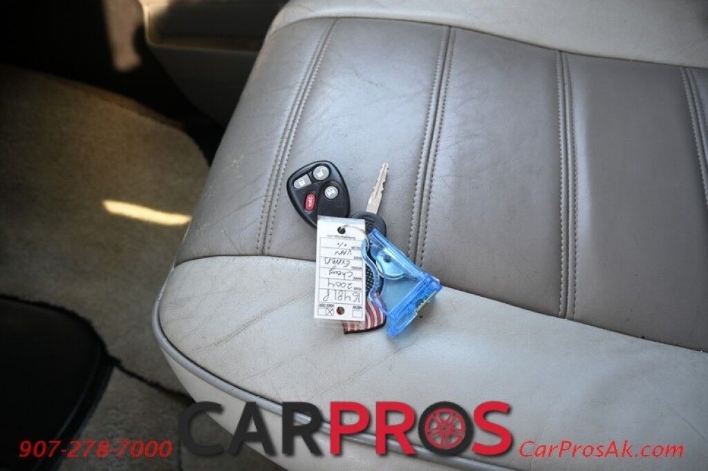 2005 Chevrolet ROADTREK - 190 Popular - Class B - 6.0L V8 - RWD - Automatic - Generator - Fridge - Microwave & Sink - Stove - Bathroom with Toilet & Shower - Air Conditioning - Tow Package - 1 Owner Anchorage AK