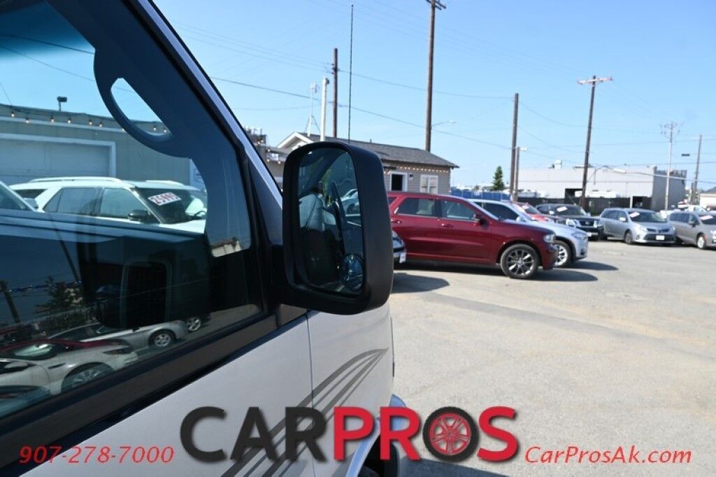 2005 Chevrolet ROADTREK - 190 Popular - Class B - 6.0L V8 - RWD - Automatic - Generator - Fridge - Microwave & Sink - Stove - Bathroom with Toilet & Shower - Air Conditioning - Tow Package - 1 Owner Anchorage AK