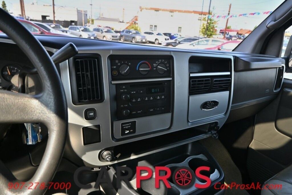 2005 Chevrolet ROADTREK - 190 Popular - Class B - 6.0L V8 - RWD - Automatic - Generator - Fridge - Microwave & Sink - Stove - Bathroom with Toilet & Shower - Air Conditioning - Tow Package - 1 Owner Anchorage AK