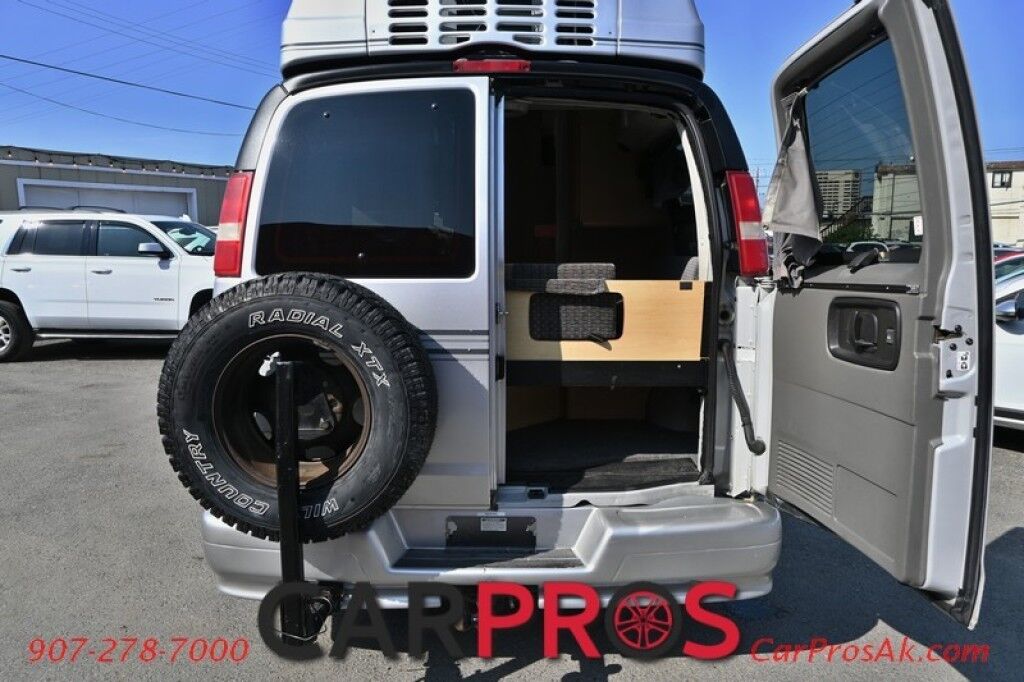 2005 Chevrolet ROADTREK - 190 Popular - Class B - 6.0L V8 - RWD - Automatic - Generator - Fridge - Microwave & Sink - Stove - Bathroom with Toilet & Shower - Air Conditioning - Tow Package - 1 Owner Anchorage AK