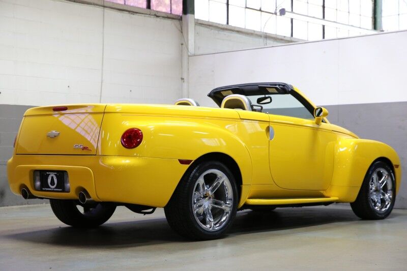 2005 Chevrolet SSR LS Plainview NY